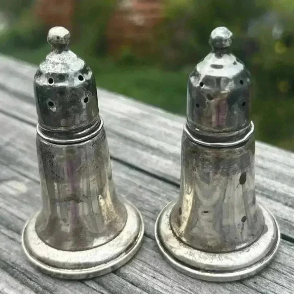 Reed and Barton Sterling Weighted and Reinforced Salt & Pepper Shakers - Picture 2 of 5
